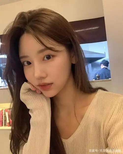 神仙颜值的小姐姐,唯美自拍,仙女下凡没错啦