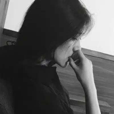 2021最火爆的黑色酷酷小姐姐头像