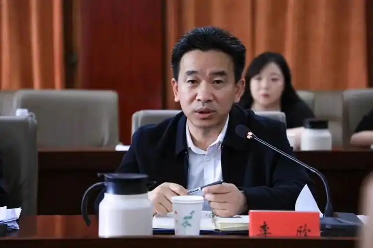 朝阳区副区长李欣到金盏乡调研指导创无工作