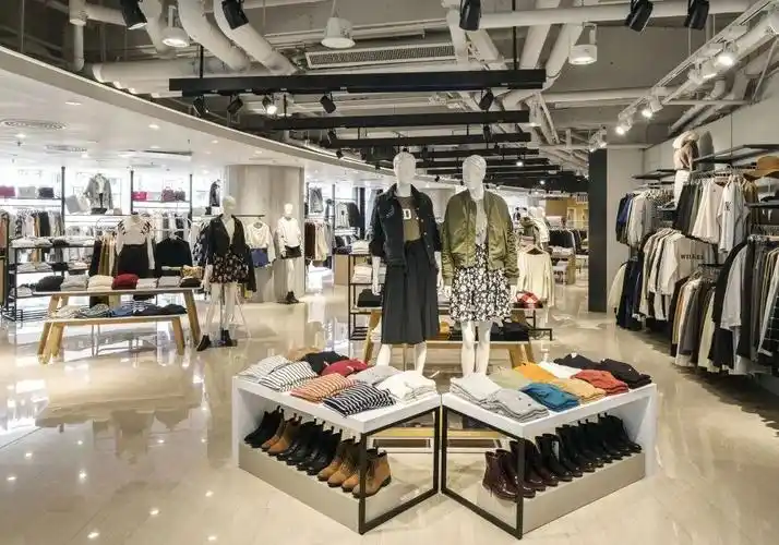 留客吸引服装门店的流水台要这样做