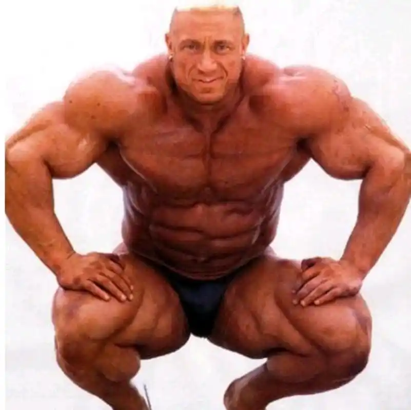世界上肌肉最强大人,马库斯·罗西尔