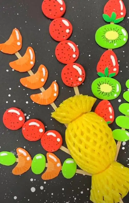 幼儿创意画--好看又好玩的冰糖葫芦