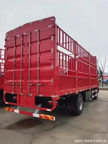 中卡6.8米高栏外观实拍