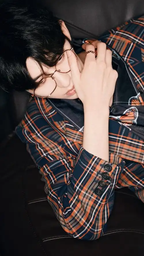 蔡徐坤高清iphone手机壁纸