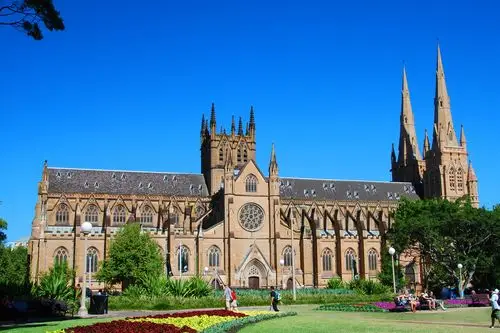 澳大利亚有哪些值得玩的特色_感受澳大利亚悉尼悉尼圣玛丽大教堂独特