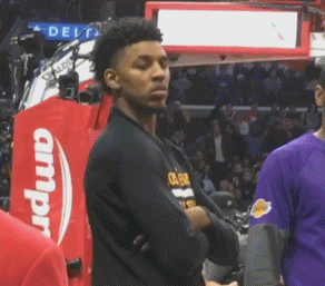 尼克杨现在生活怎么样,还受欢迎吗?为何没球队愿意正式签约他?