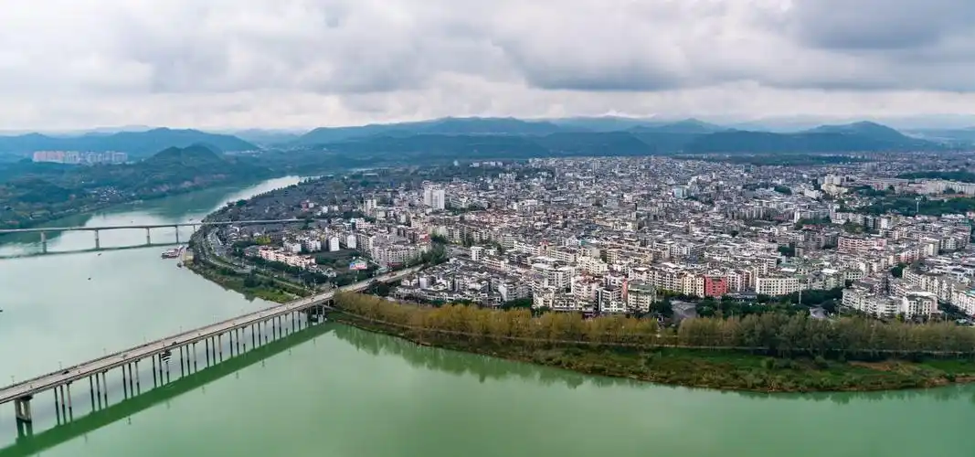 阆中白塔瞰阆中-邛崃论坛-麻辣社区