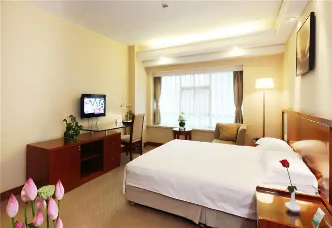 酒店 杭州酒店  浙江金都宾馆  小艺正在努力为您加载中.