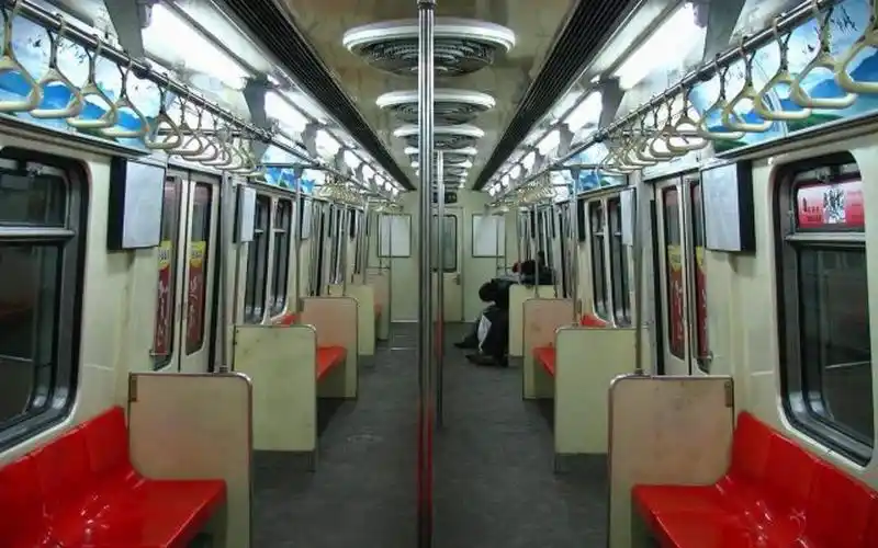 早期北京地铁1号线八角游乐园-古城路走行音报站视频_哔哩哔哩_bili