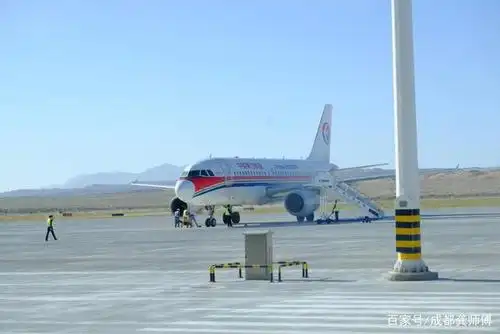 青海省德令哈:每天只有一两个航班的小机场