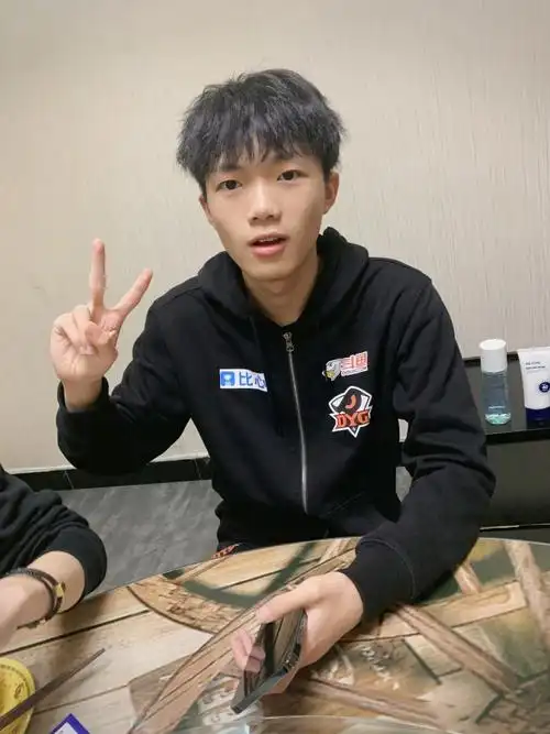 王者荣耀kpl的比赛还未开启,现阶段各家俱乐部还在紧张的调整之中,在