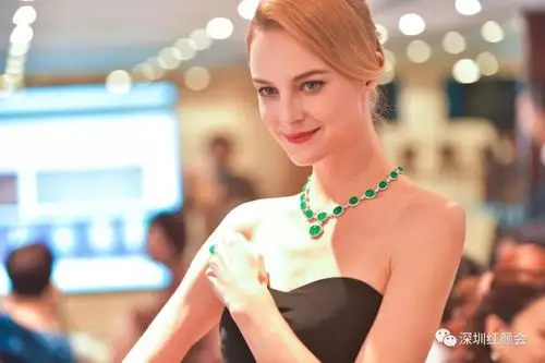 红颜思享会听英皇珠宝掌舵人杨诺思讲述我的英皇人生