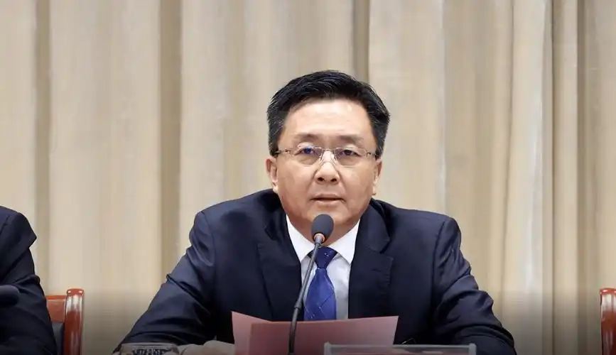 按下"快进键",跑出"加速度" | 教体局召开局机