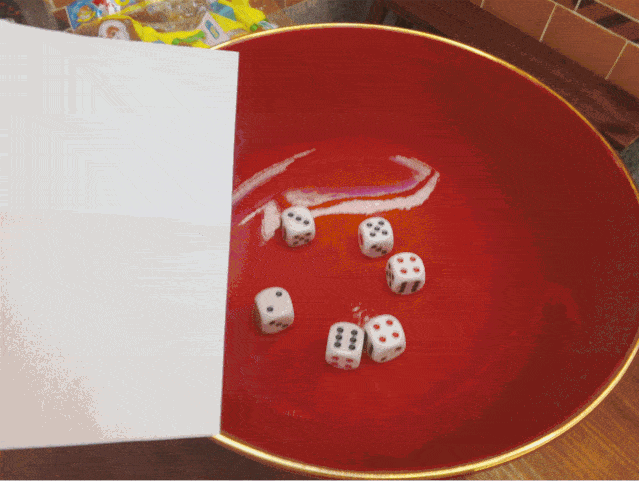 配上比a4纸还大的巨型碗超级大的骰子况盛年往奥迪汽车等你来博!