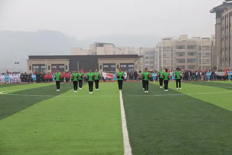 合川实验中学第一届田径运动会