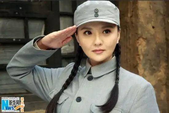 电视前沿 电视剧《三进山城》专题 > 正文   改编自红色经典电影的