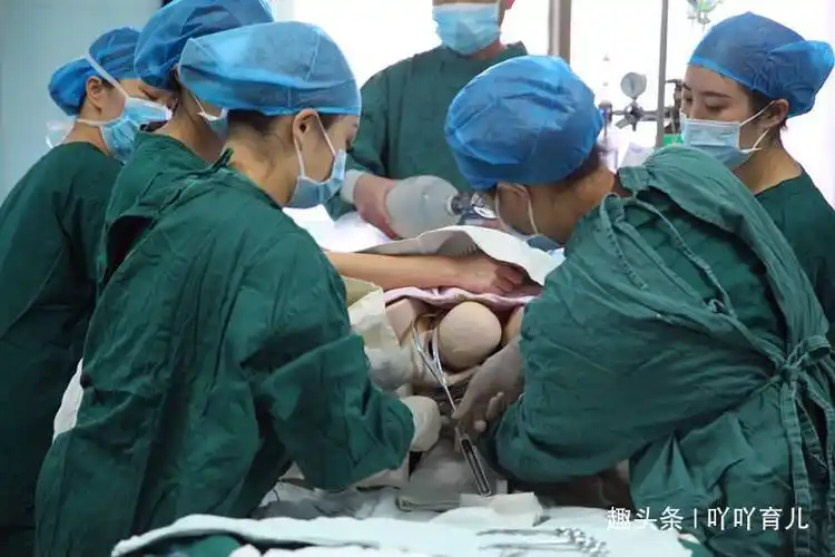 产妇顺产需要经历哪些"环节"?一组3d模拟图让你看清,母爱伟大