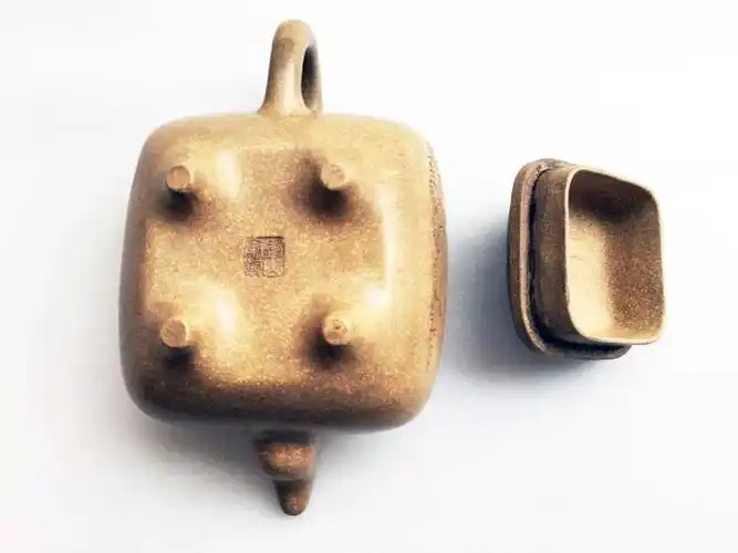 (14)1926年俞国良制段泥四方传炉壶