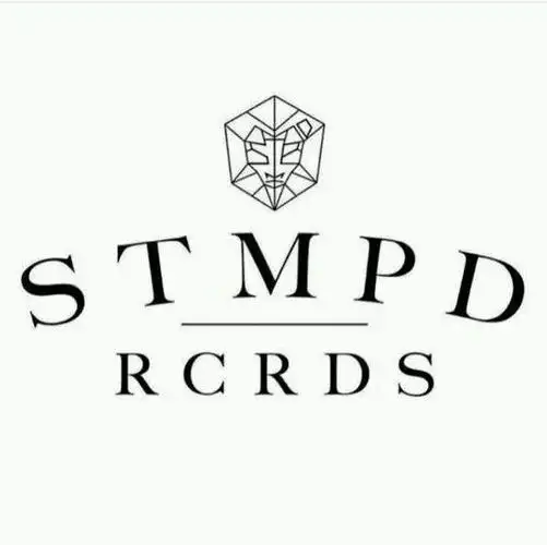 2016年小马丁创立自己的厂牌stmpd rcrds,名字来自于他父亲收集的邮票