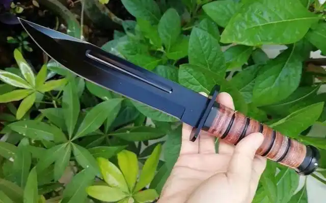 美军特种部队刀具,卡巴1217军刀,从二战沿用至今的刀中常青树