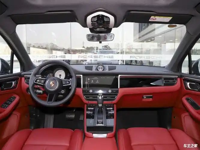 外号小卡宴,零百加速4.5s,富人的标志,实拍保时捷macan