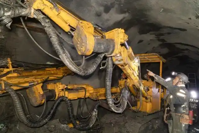 山东能源西北矿业亭南煤业打好掘进提质增效"组合拳"