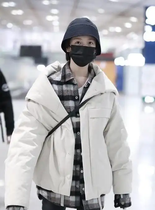 李庚希毕业于哪个大学,李庚希身高173是真的吗