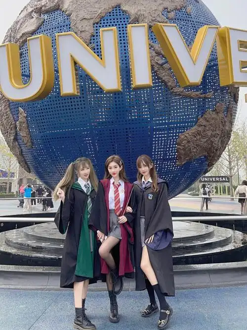 地带其他都挺好玩的 功夫熊猫更适合小朋友来玩 霸天虎过山车打卡3次