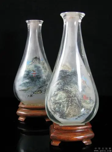 民国玻璃内画山水纹大号鼻烟壶一对