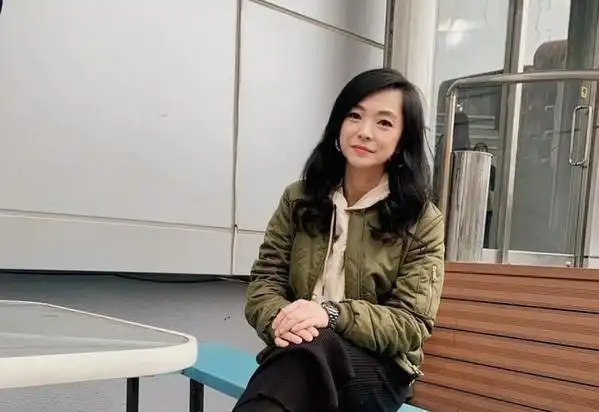 飞龙在天女星张凤书儿看重播没认出妈觉得我煮饭的