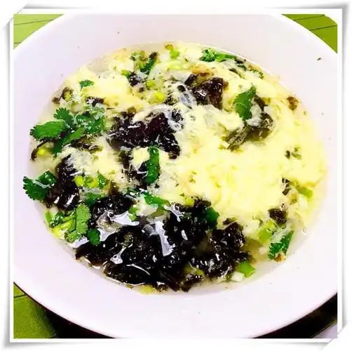 家常菜谱:紫菜蛋花汤,怎么做出漂亮絮状的蛋花