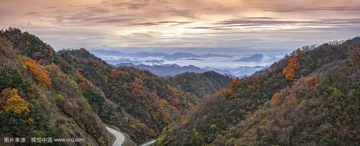 秦岭风光全景秋色