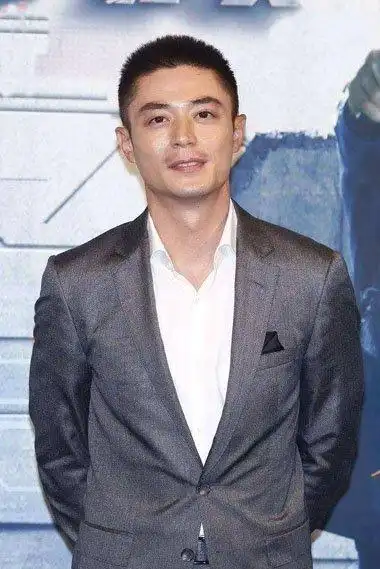 邓超板寸头发型图片 明星板寸发型图片