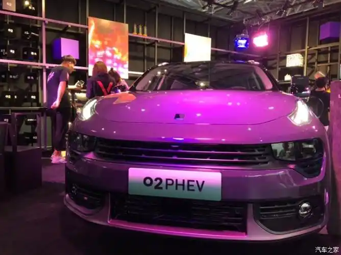 终于等到领克02phev上市了,有我要的紫色!
