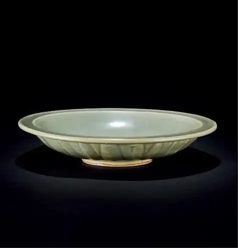宋代龙泉窑青瓷折沿盘,宋代龙泉窑青瓷碗