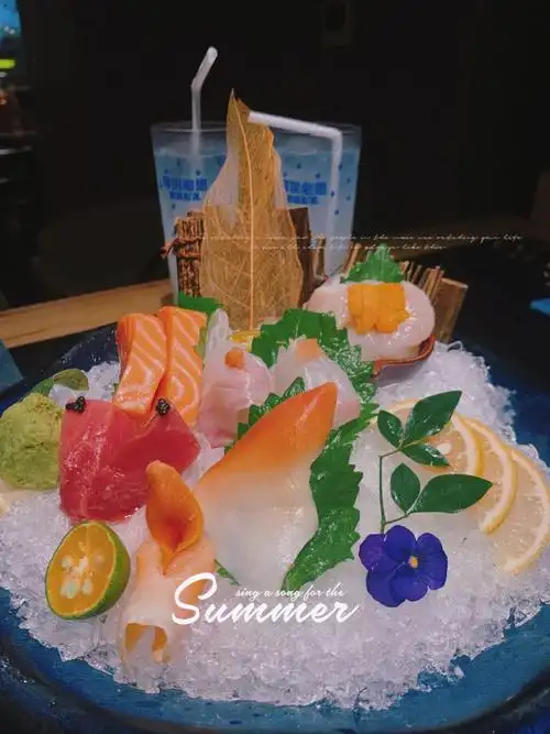 919191寿司拼盘大份97这个分量也算多的,重点是摆盘非常好看