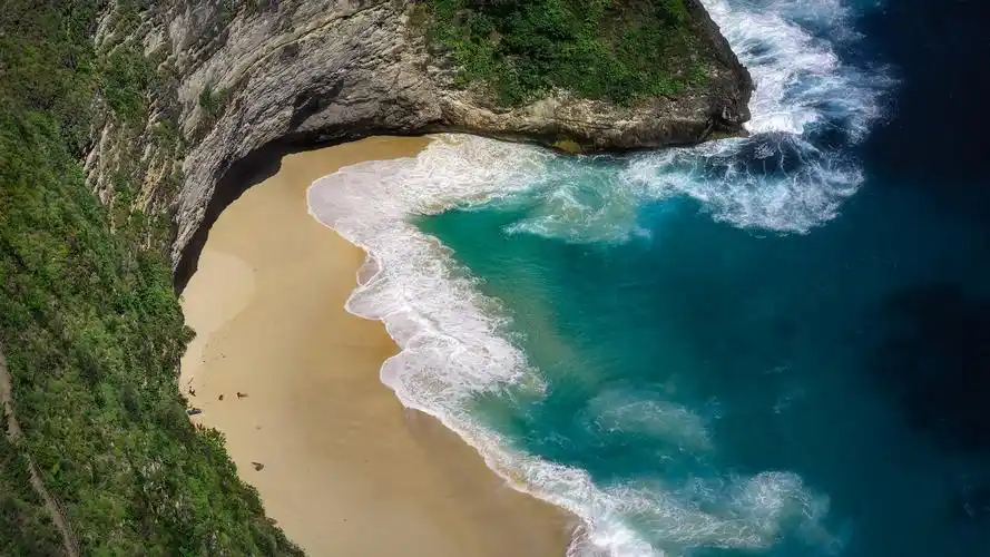 美丽的沙滩,大海,海浪,努沙佩尼达岛 5k