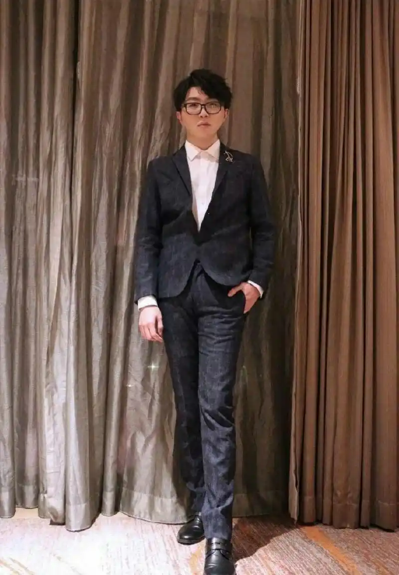 毛不易,国民男神身高183.