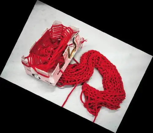 创意编织:纸盒织围巾