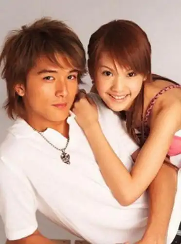 图杨丞琳邱泽承认恋情邱泽声称不该伤害杨丞琳