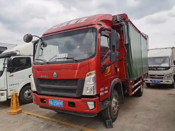 中国重汽howo悍将4米2宽体重载仓兰车小货车