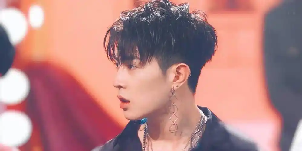 原创马伯骞看似玩世不恭其实人间清醒