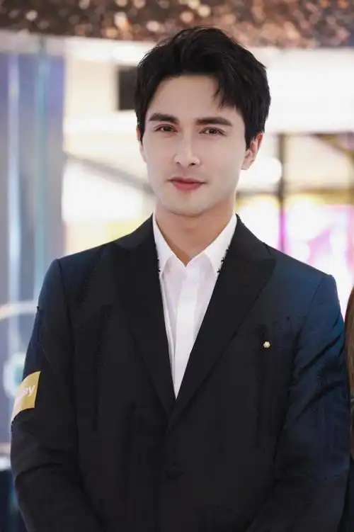 高伟光的老婆杨吟吟图片 高伟光媳妇杨吟吟 - 网络编辑之家