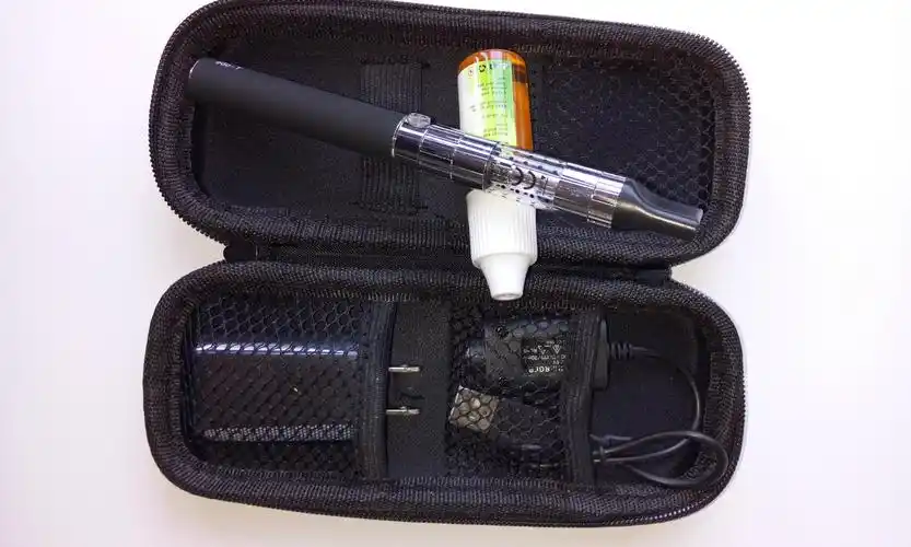 扁嘴电子烟戒烟产品 夜店潮人必备蒸汽烟草 1453雾化器厂家直销