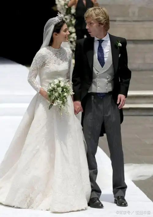 盘点10套皇室婚纱,从格蕾丝·凯利到凯特王妃,如童话般的梦幻!