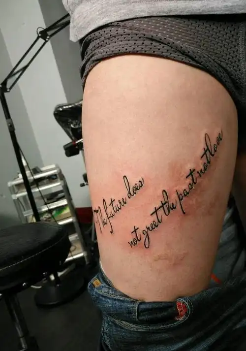 隆实纹身店:赤焰阁纹身工作室遮盖纹身图片_手臂图腾瓶子纹身图案tag