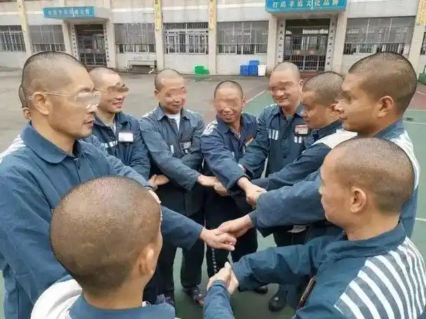 监狱里,近视的服刑人员怎么办?