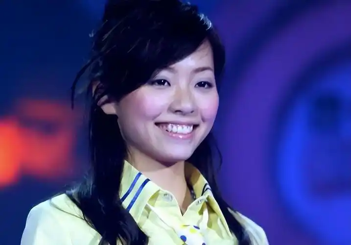 回顾张靓颖与冯轲相爱15年被骗6亿身家离婚后二人天差地别