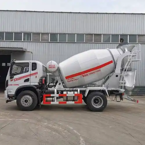 东风华神6方水泥罐车东风华神6方混凝土搅拌车上装采用轻量化高强度