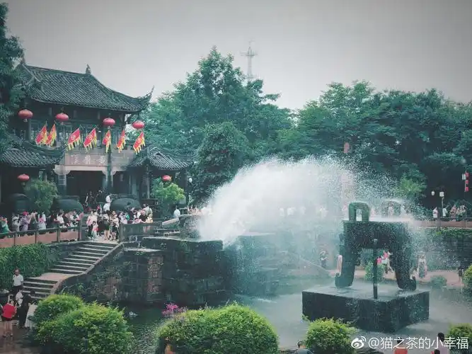 黄龙溪古镇,成都人民夏季玩水首选之地,水战大幕已拉开